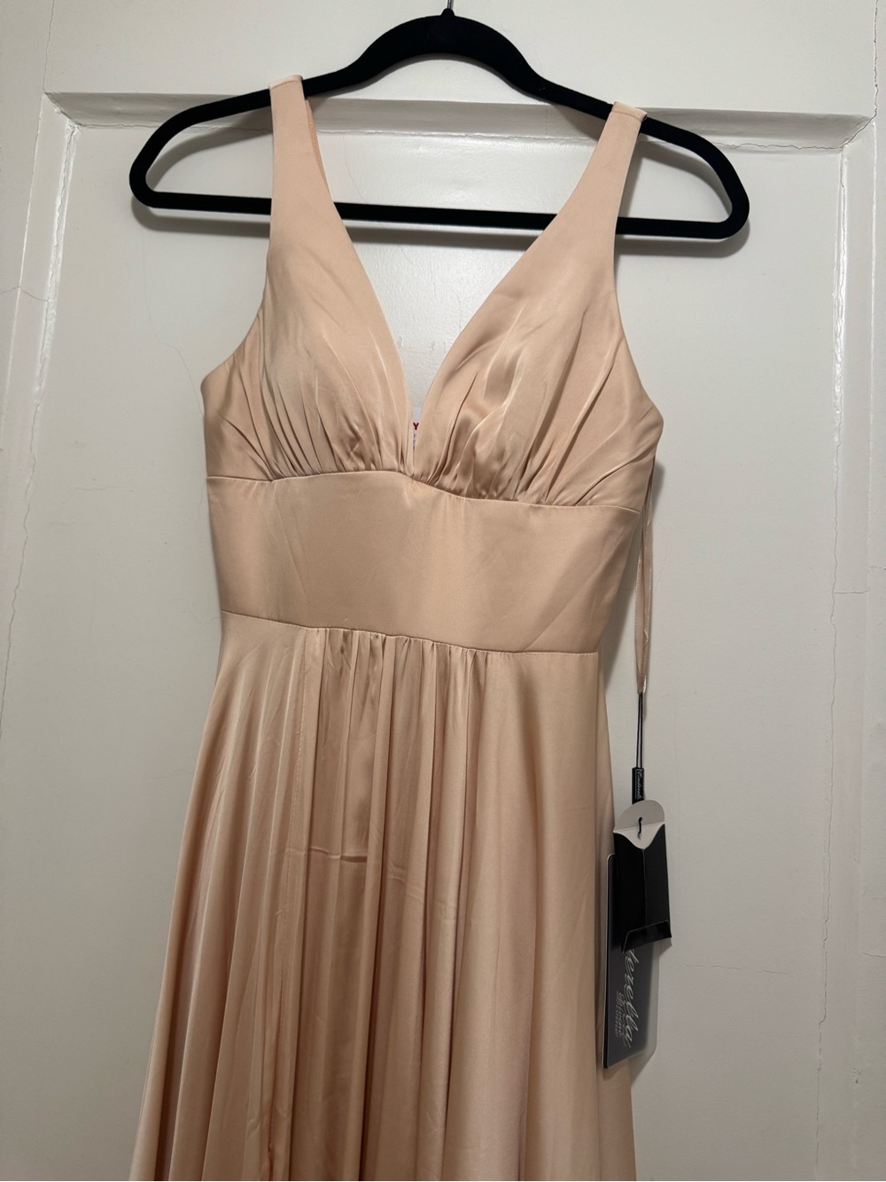 Cinderella Divine Dress - Picture 3 of 9